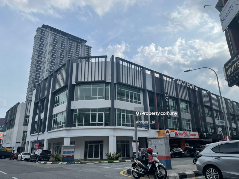 For Rent - Sri petaling G-floor Corner Shop