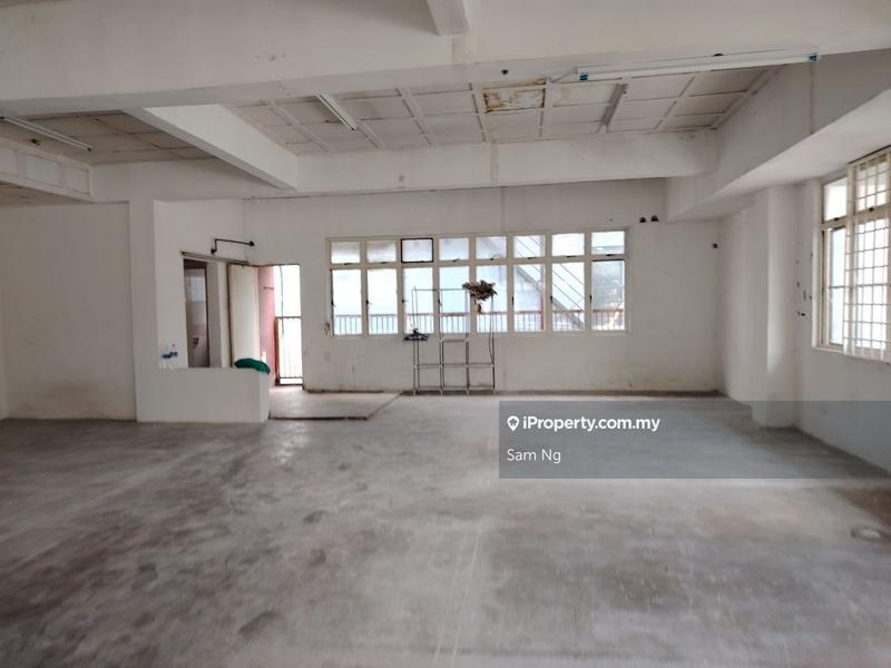For Rent - USJ 9 Subang Jaya's 3 Storey Shop For Rent