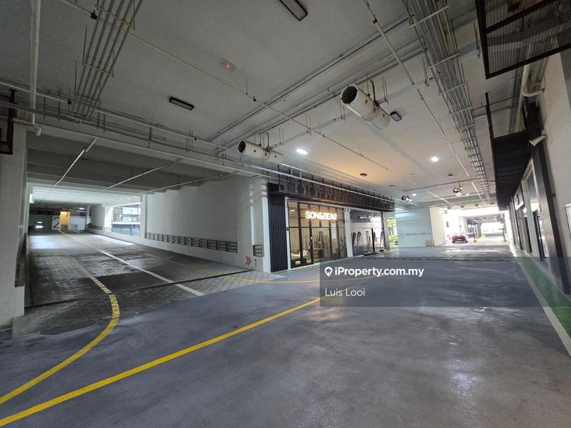 Warehouse for Sale in Emhub, Warehouse/ Office / Kota Damansara, PJ, Kota Damansara by Luis Looi - iProperty.com.my