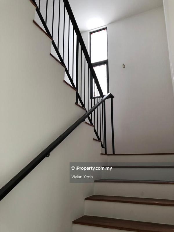 3-storey Terraced House for Sale in [3 Storey SuperLink Hse Endlot] Denai Amaryllis 1, Rawang by Vivian Yeoh - iProperty.com.my