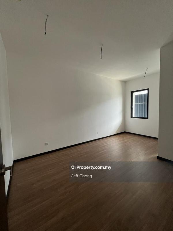 Rumah Berangkai 2 Tingkat untuk Dijual di Telok Panglima Garang, Selangor oleh Jeff Chong - iProperty.com.my