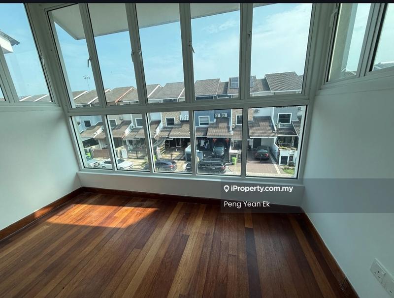 Rumah Teres 3-Tingkat untuk Dijual di Lake Fields, Sungai Besi oleh James Ek - View - iProperty.com.my