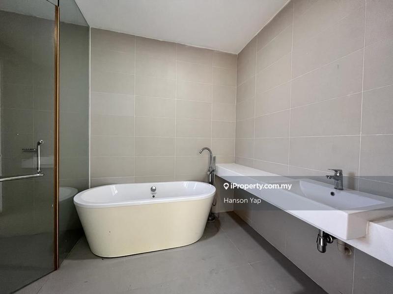 Rumah Berangkai 3 Tingkat untuk Dijual di Bluconstellation, 3 storey corner, seri kembangan, Seri Kembangan oleh Hanson Yap - iProperty.com.my