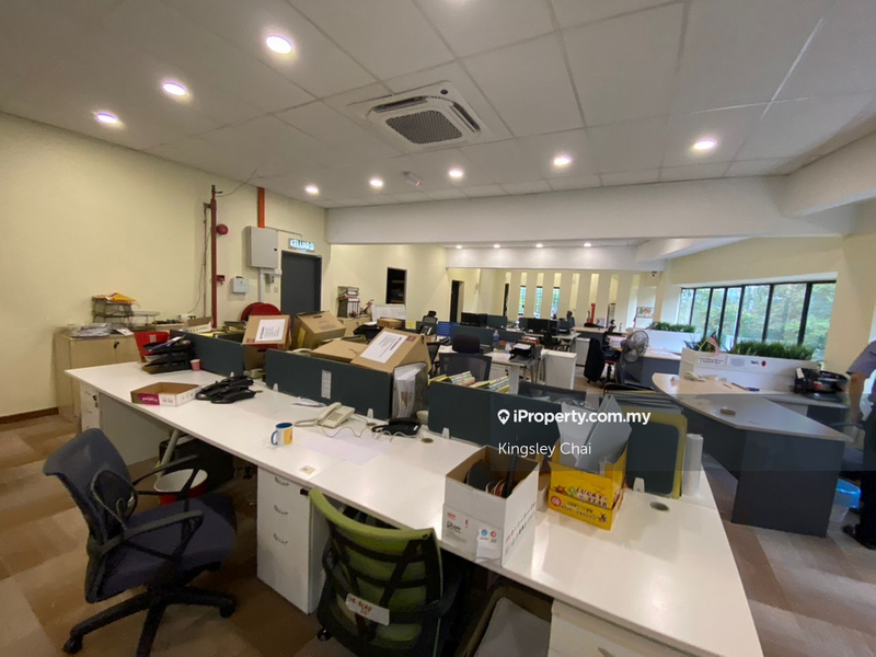 For Sale - ROI 6% 4 Storey Corner Shop Freehold, Full Furnished, Seksyen 22 , Shah Alam