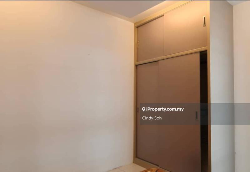 For Sale - Akademik Suite