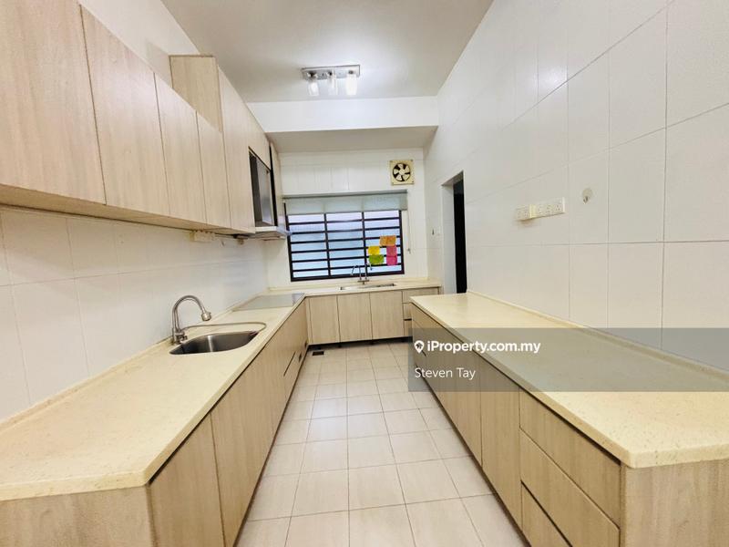 Rumah Teres 2.5-Tingkat untuk Dijual di Taman Meranti Jaya, Puchong oleh Steven Tay - iProperty.com.my