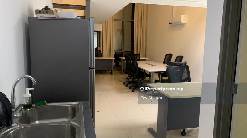 Kediaman Servis untuk Dijual di Pinnacle Petaling Jaya oleh Zev Sheum - iProperty.com.my