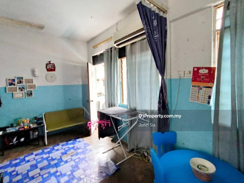 For Sale - Flat Taman Perling