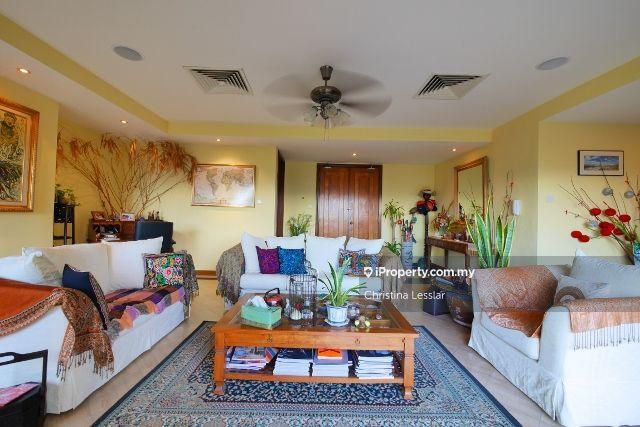 For Sale - Villa Puteri