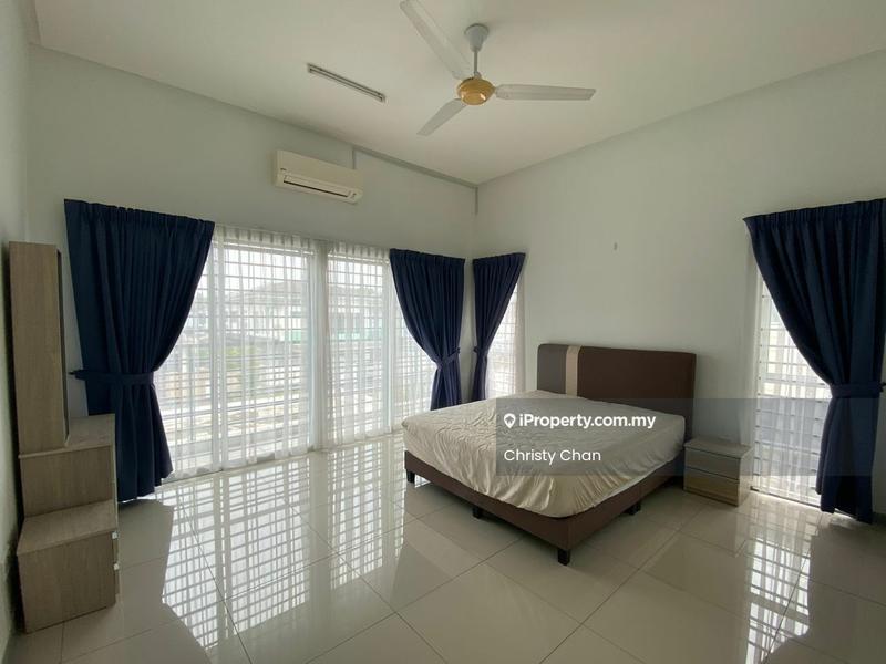 Semi-Detached House untuk Disewa di Taman Equine, Seri Kembangan oleh Christy Chan - Bedroom - iProperty.com.my