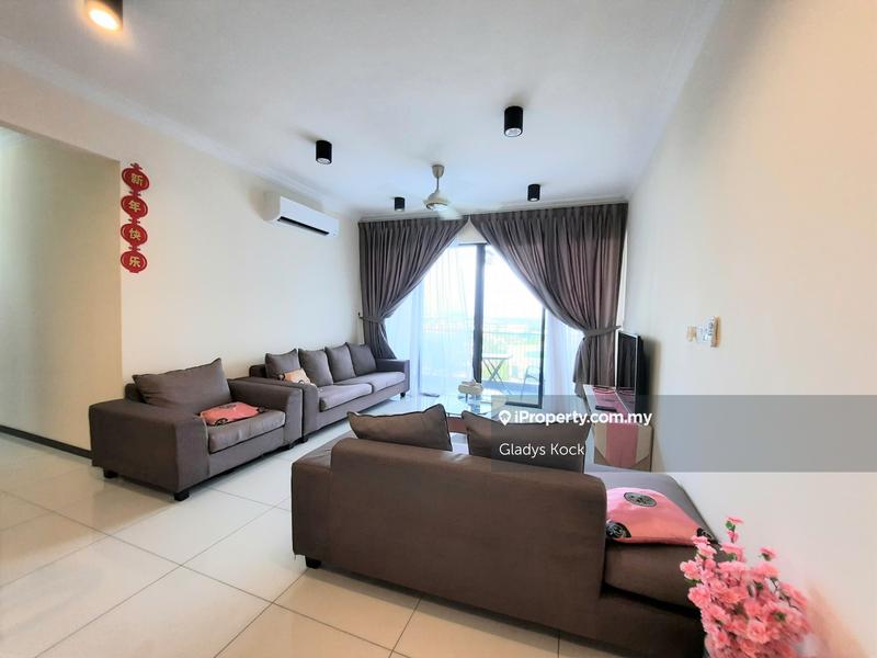 For Sale - Woodsbury Suites