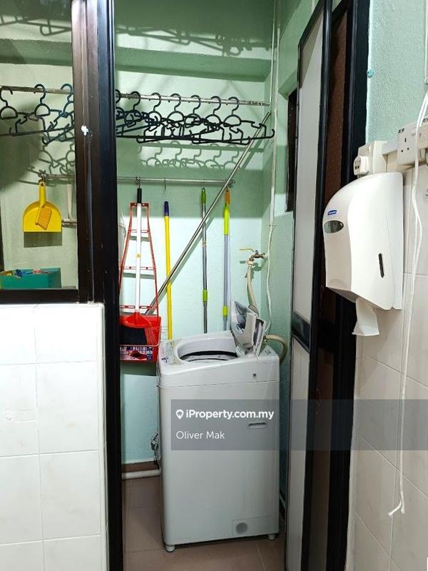 For Sale - Vista Komanwel B