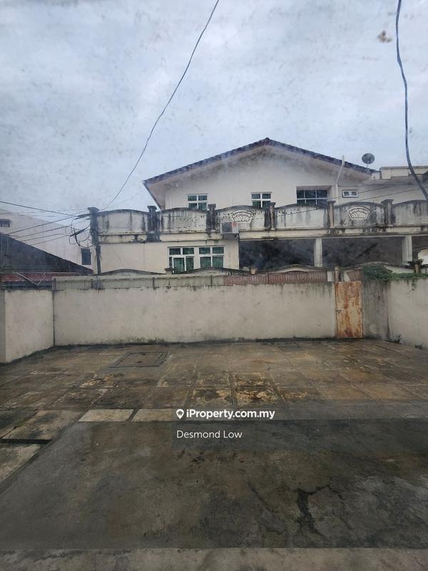 Commercial Semi-D for Rent in Opposite Chinese Swimming Club, Tanjung Bungah by Desmond Low - iProperty.com.my