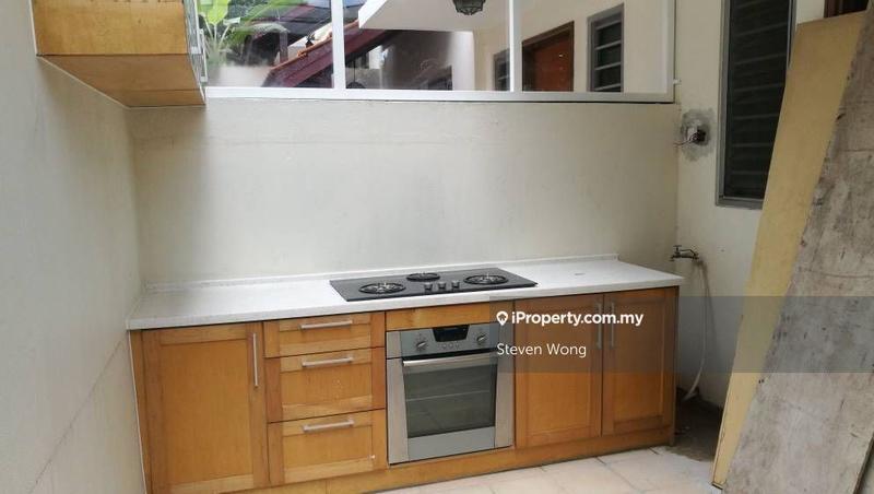 Townhouse for Sale in Federal Hill, Bangsar by Steven Wong - iProperty.com.my