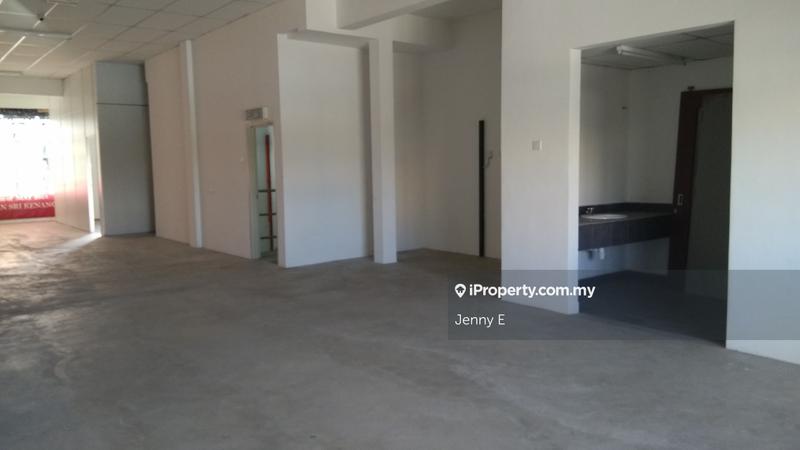 Shop for Sale in Taman Bukit Serdang, Seri Kembangan, Seri Kembangan by Jenny E - iProperty.com.my