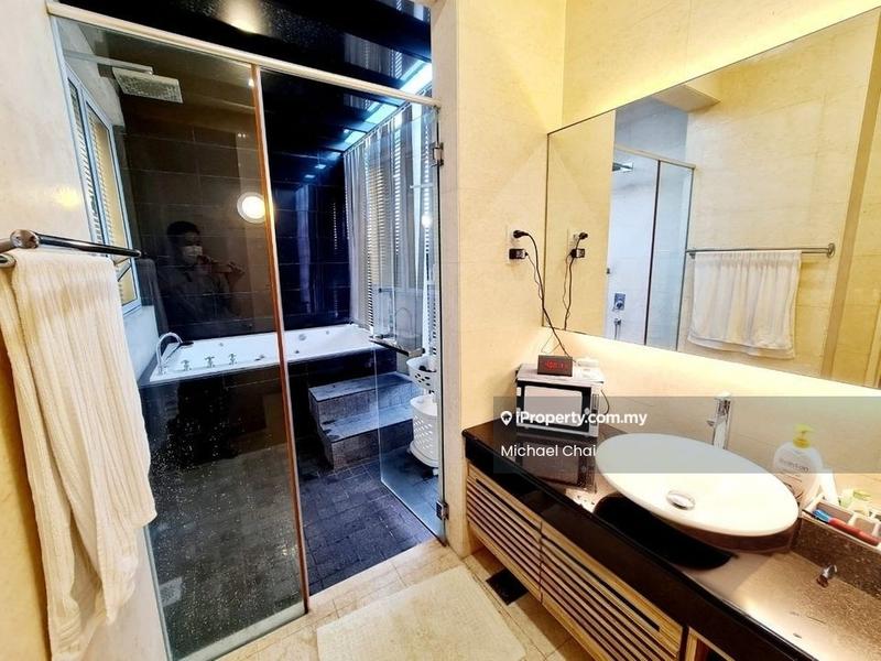 Rumah Berkembar untuk Dijual di Puchong, Selangor oleh Michael Chai - iProperty.com.my