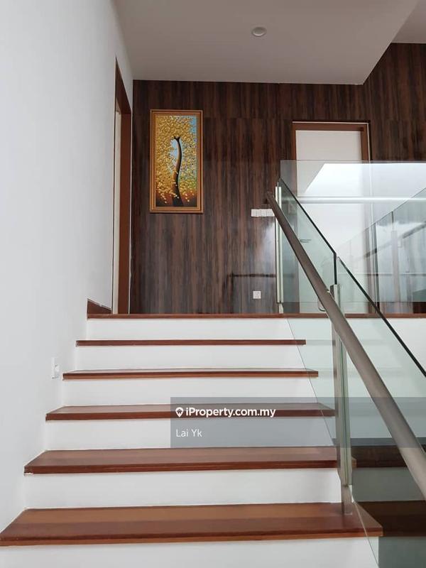 Rumah Berkembar untuk Dijual di Temasya Anggun, Glenmarie oleh Lai Yk - iProperty.com.my