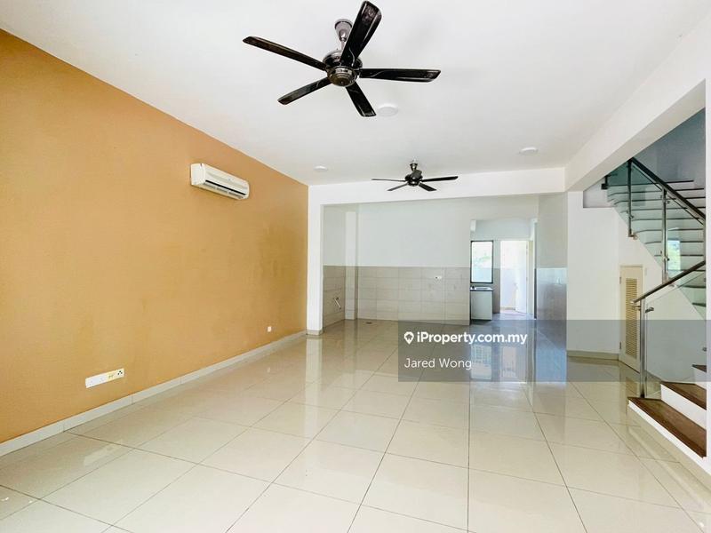 Rumah Teres 3-Tingkat untuk Dijual di Lake Point Residence, Cyberjaya, Cyberjaya oleh Jared Wong - iProperty.com.my