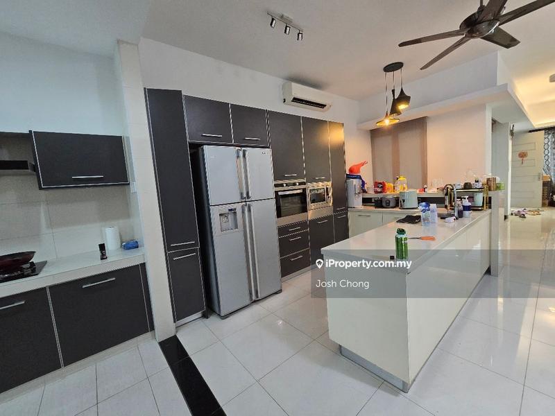 Rumah Berangkai 2.5 Tingkat untuk Dijual di wh698, Subang Jaya oleh Josh Chong - iProperty.com.my