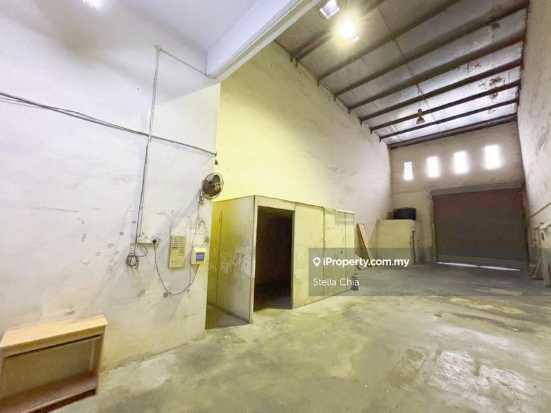 Kilang Teres untuk Disewa di Taman Mount Austin, Tebrau oleh Stella Chia - iProperty.com.my