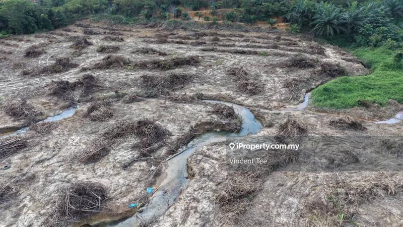 For Sale - 6.23 Acres Freehold Land with Stream Jerkoh Benta Penjom Kuala Lipis