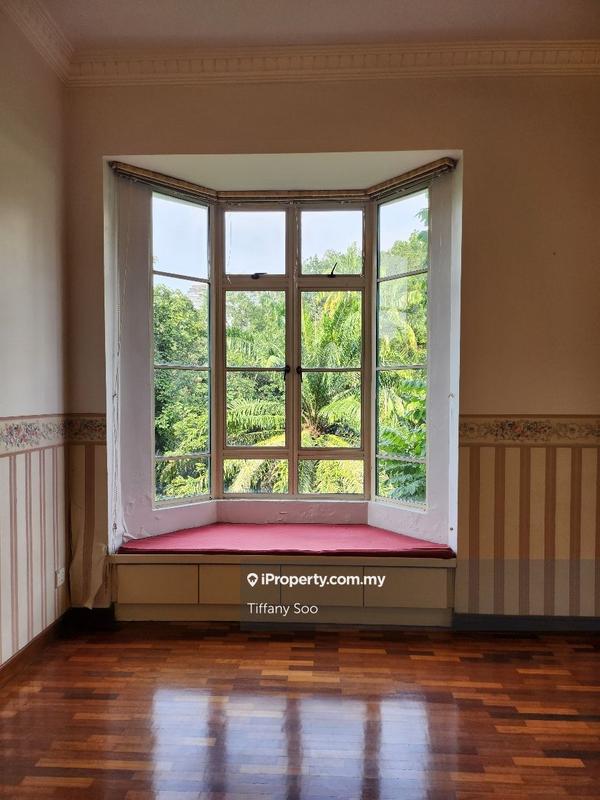 For Sale - Sri Murni