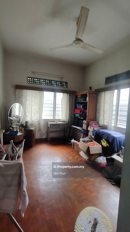 Bungalow House for Sale in Taman Million, Jalan Ipoh by Wai Mun - iProperty.com.my