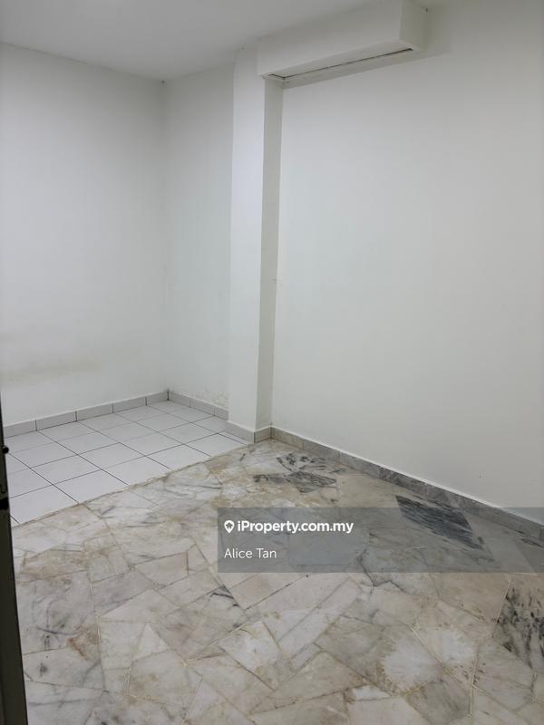 Rumah Berangkai 2 Tingkat untuk Dijual di Kampung Gombak Indah, Batu Caves oleh Alice Tan - iProperty.com.my