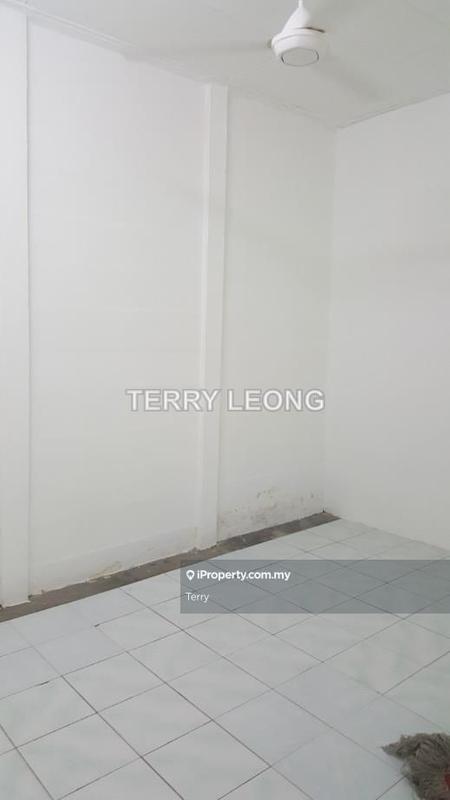 Rumah Teres 1-Tingkat untuk Dijual di Seksyen 8, Petaling Jaya oleh Terry - iProperty.com.my