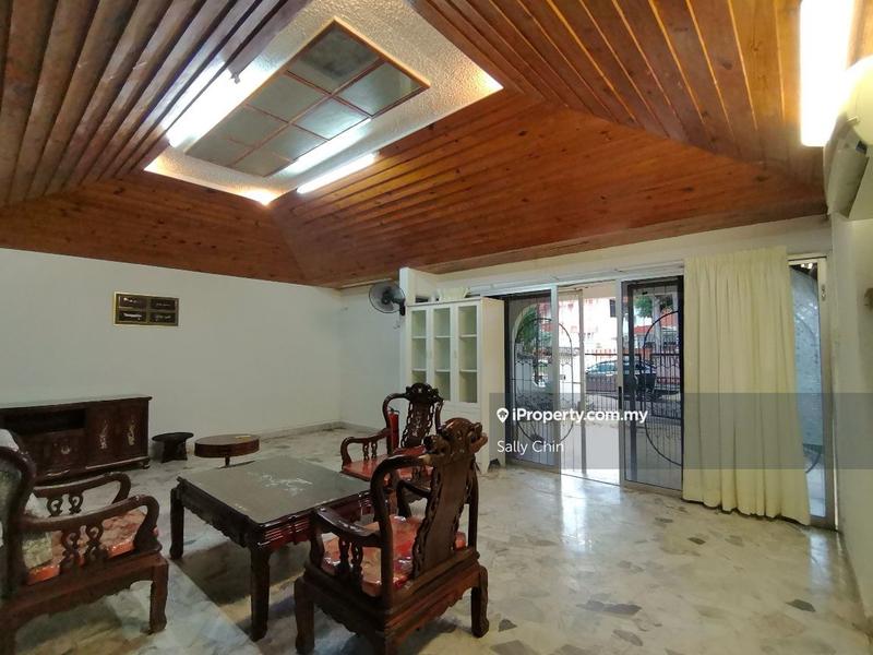 Semi-Detached House for Sale in Lorong Lembah Permai, Tanjung Bungah by Sally Chin - iProperty.com.my
