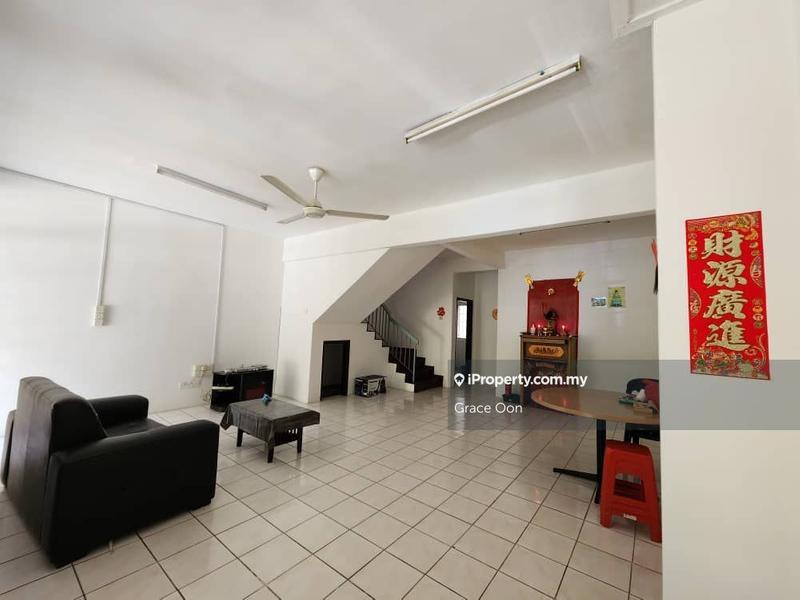 2-storey Terraced House untuk Dijual di Bandar Putra Permai, Seri Kembangan oleh Grace Oon - iProperty.com.my