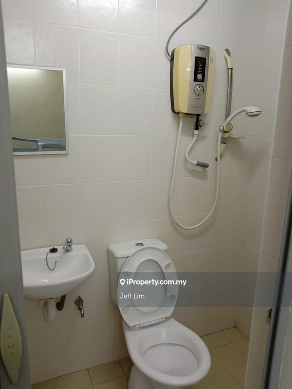 Rumah Berangkai 3 Tingkat untuk Dijual di Taman Kampar Barat, Kampar oleh Jeff Lim - iProperty.com.my
