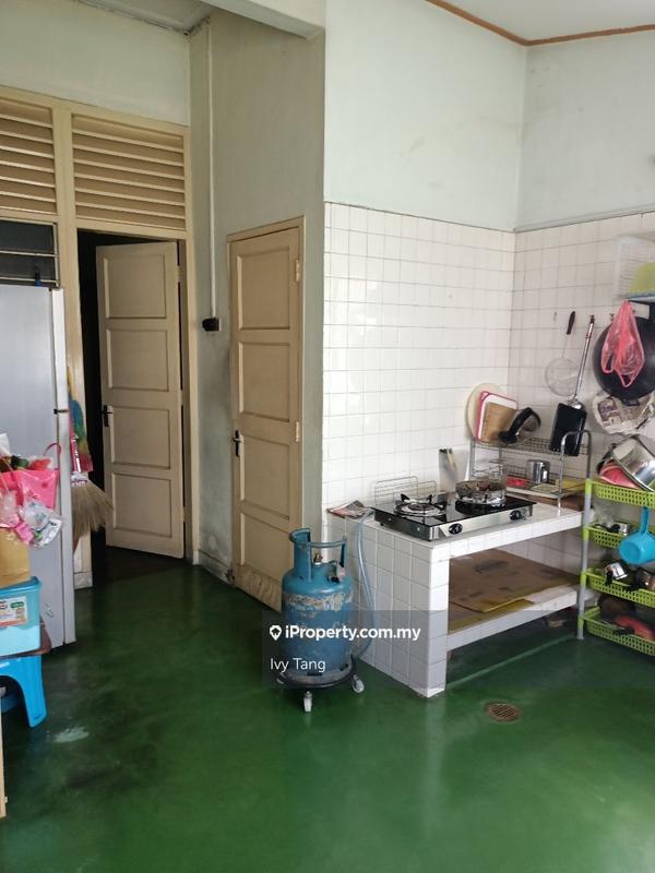 Bungalow House for Sale in Canning garden, Ipoh by Ivy Tang - iProperty.com.my