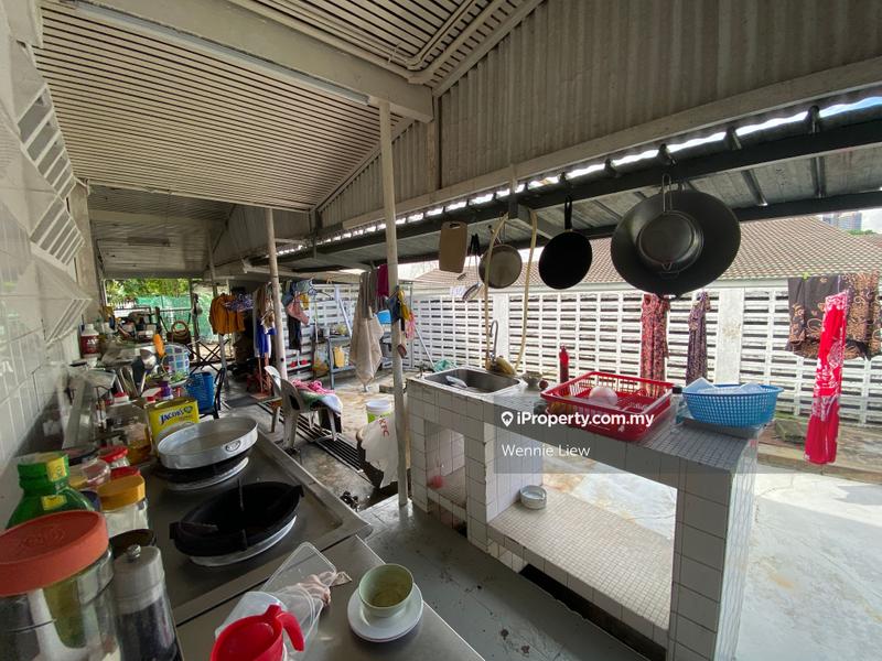 Bungalow House for Sale in Bukit Gasing, Petaling Jaya by Wennie Liew - iProperty.com.my