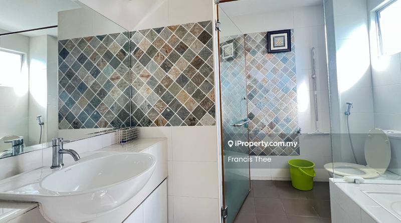Rumah Berkembar untuk Dijual di Taman Prima Saujana, Kajang oleh Francis Thee - Bathroom - iProperty.com.my