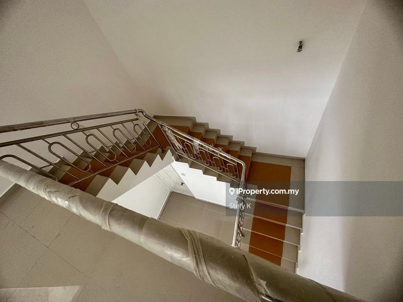 Semi-Detached House for Sale in Teluk Kumbar, Penang by Stefy K - iProperty.com.my