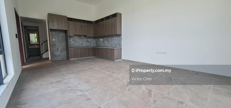 Rumah Berangkai 2 Tingkat untuk Dijual di Forest City Golf Resort Villa, Johor Bahru oleh Victor Chin - iProperty.com.my
