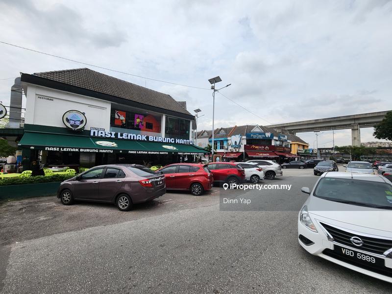 For Sale - SS15 LRT Station with Walking Distance 3 Sty Intermediate Shoplot for Sale