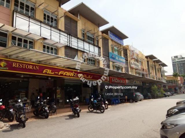 Shop / Office untuk Dijual di Kelana Jaya, Petaling Jaya oleh Leslie Wong - iProperty.com.my