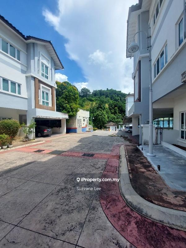 Rumah Berkembar untuk Dijual di Taman Bukit Jambul, Bukit Jambul oleh Suzzane Lee - iProperty.com.my