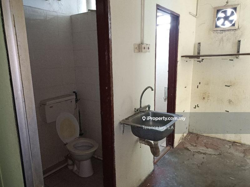 For Sale - 1ST FLOOR, Pusat Perniagaan Raja Uda