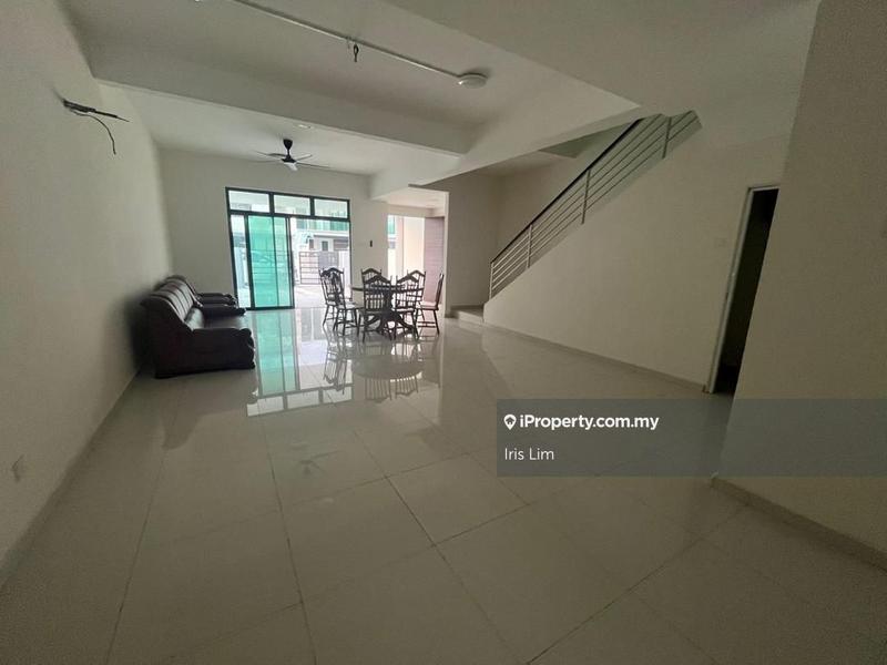 Rumah Teres 2-Tingkat untuk Dijual di Taman Sutera Utama, Skudai oleh Iris Lim - iProperty.com.my