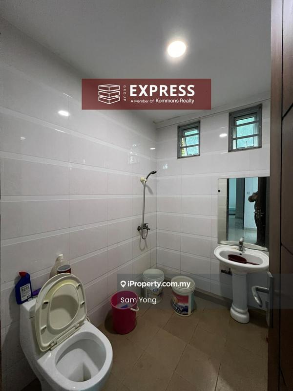 Bungalow House for Sale in Lutong, Miri by Sam Yong - Bathroom - iProperty.com.my