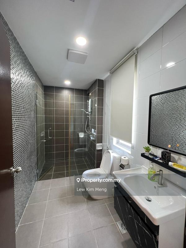 Rumah Berkembar untuk Dijual di awxkn, Damansara Damai oleh Lew Kim Meng - iProperty.com.my