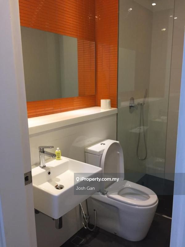 For Rent - Arcoris SOHO