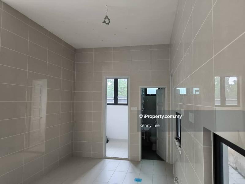 Semi-Detached House for Sale in Taman Ujong, Seremban by Kenny Tee - iProperty.com.my