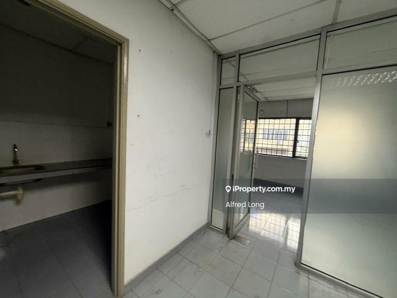Terrace Factory for Rent in Kawasan Perindustrian Balakong, Balakong by Alfred Long - iProperty.com.my