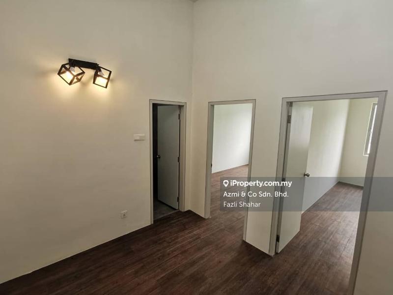 Rumah Berangkai 2 Tingkat untuk Dijual di Cybersouth, Casa View, Casa Green, Casa Woods, Cyberjaya oleh Fazli Shahar - iProperty.com.my