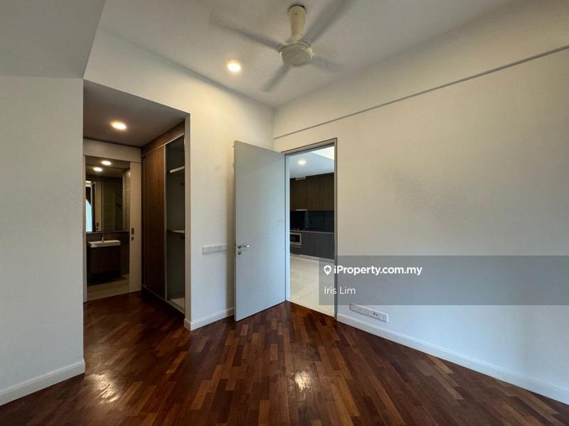 For Sale - Grand Medini