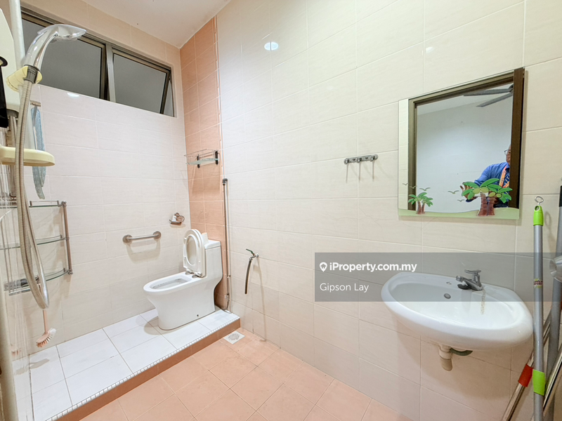 Semi-Detached House for Sale in Taman Kluang Setia, Kluang by Gipson Lay - iProperty.com.my